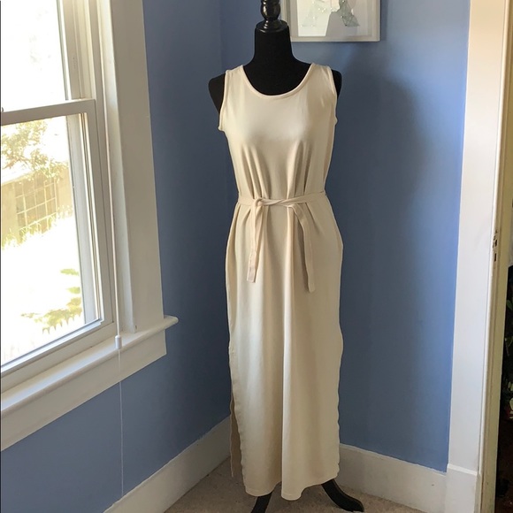 Tommy Bahama Dresses & Skirts - Tommy bahama maxi dress size small
